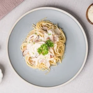 Mì spaghetti sốt kem nấm